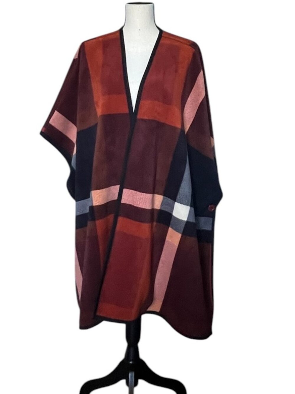 D & CO Reversible Plaid Cape Poncho Burgundy Black XL/1XL Pre-owned